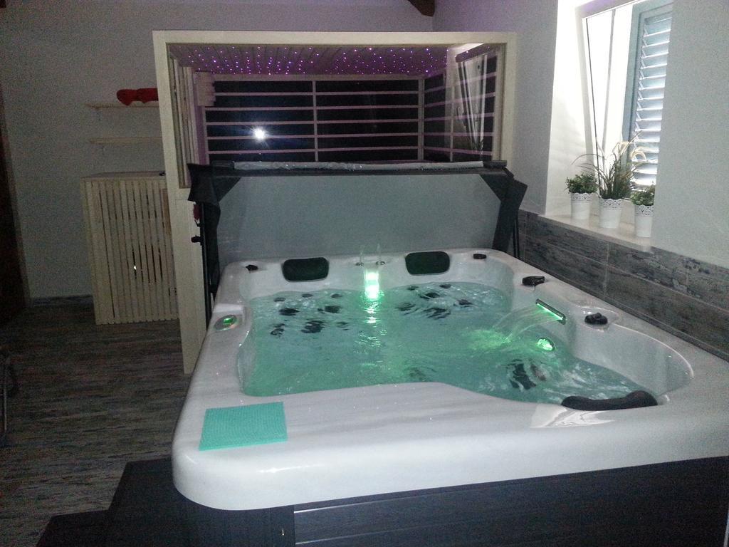 Vila Stonegate Estate - Bonus, Dvije Jedna Cijena! Opatija